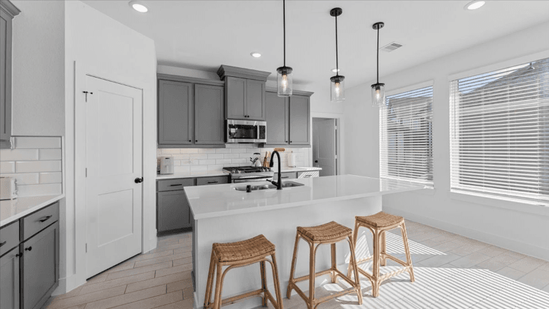Cypress Single Room: 15147 Colorado Bend Park Drive
