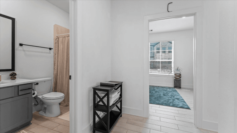 Cypress Single Room: 15147 Colorado Bend Park Drive