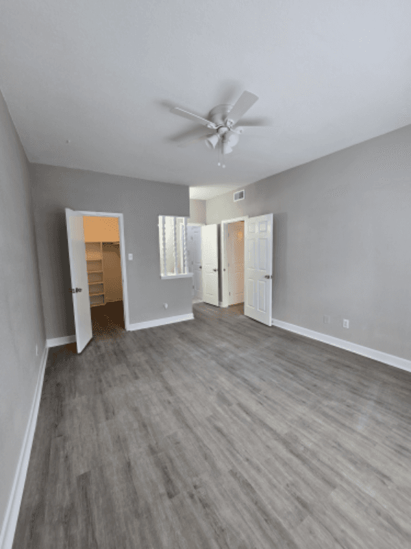 houston Condo: 9009 richmond ave