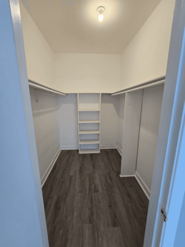 houston Condo: 9009 richmond ave