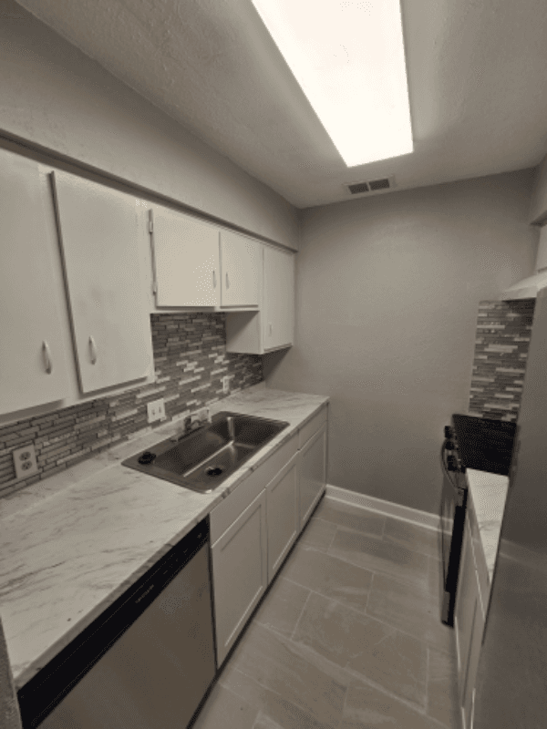 houston Condo: 9009 richmond ave