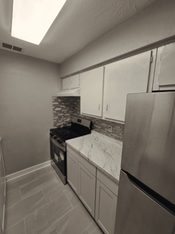 houston Condo: 9009 richmond ave