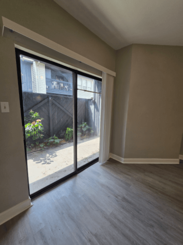 houston Condo: 9009 richmond ave