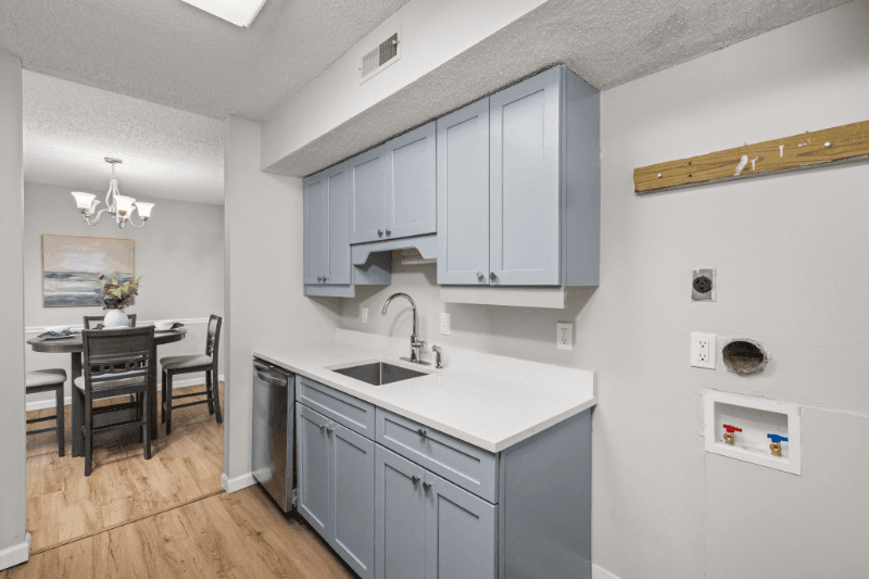 Brentwood House: 1607 Redbird Cove