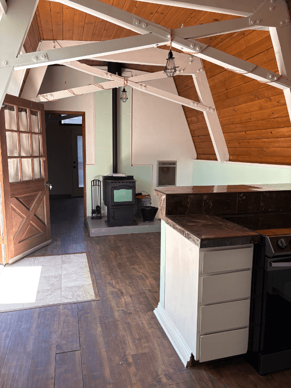 PINE MOUNTAIN CLUB House: 16601 Aleutian