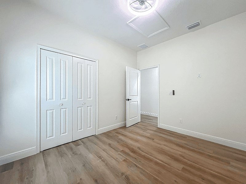 Plant City Multiplex: 1001 Jenkins St