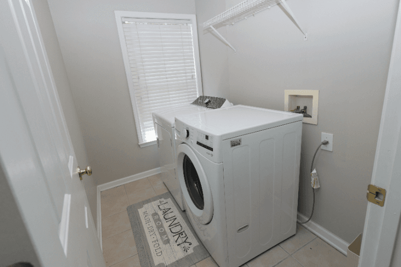 Cumming House: 4030 Ridgefair Dr,