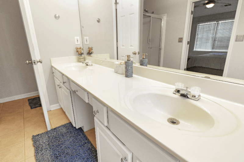 Cumming House: 4030 Ridgefair Dr,