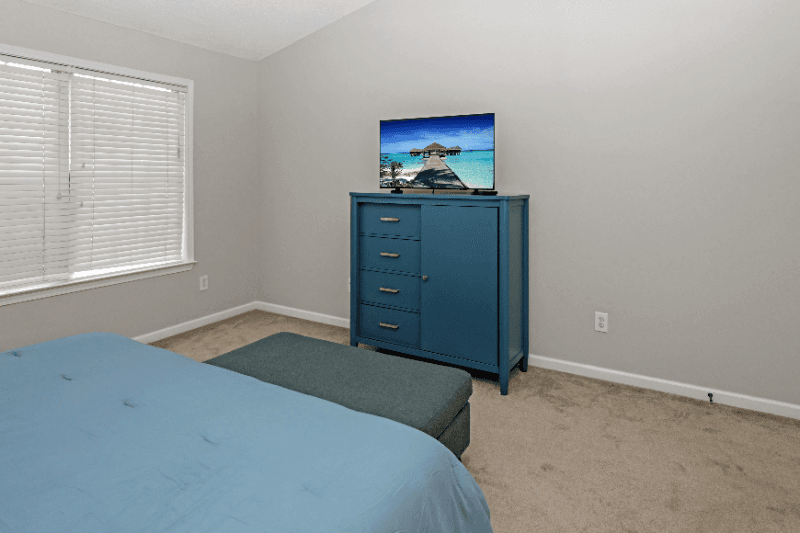 Cumming House: 4030 Ridgefair Dr,