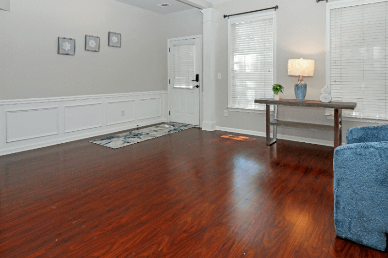 Cumming House: 4030 Ridgefair Dr,