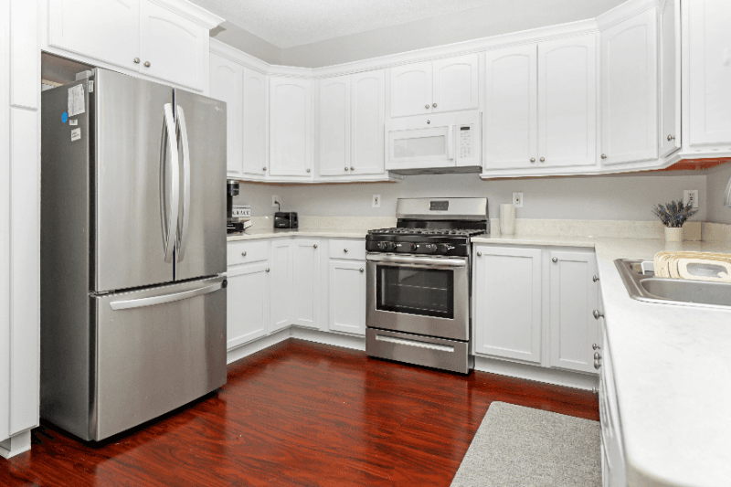 Cumming House: 4030 Ridgefair Dr,