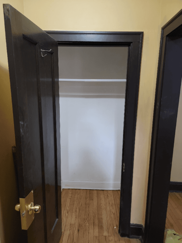 Chicago Apartment: 10919-21 S Vernon Ave