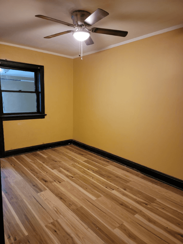 Chicago Apartment: 10919-21 S Vernon Ave