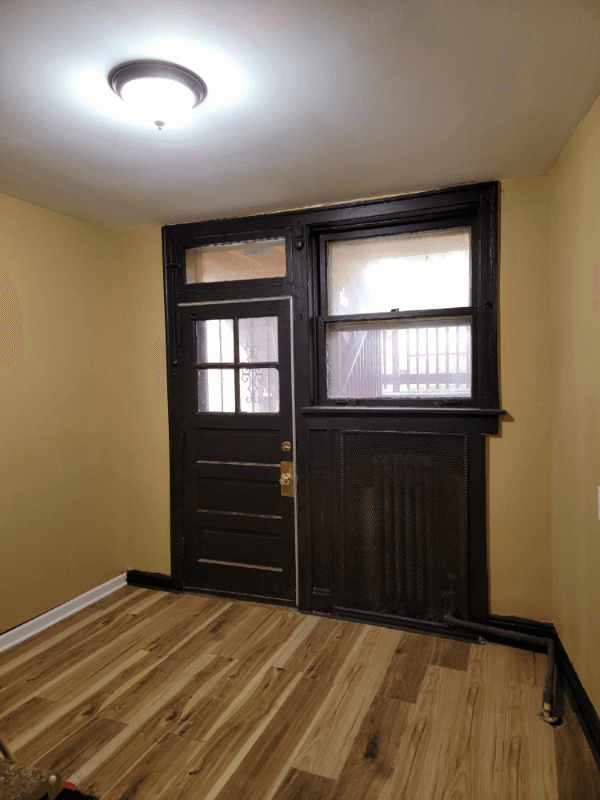 Chicago Apartment: 10919-21 S Vernon Ave