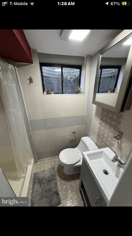 Temple Hills Single Room: 3419 27th ave