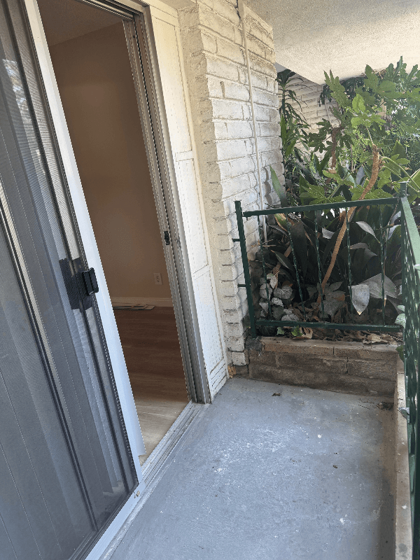Sherman Oaks Apartment: 4450 Murietta Ave