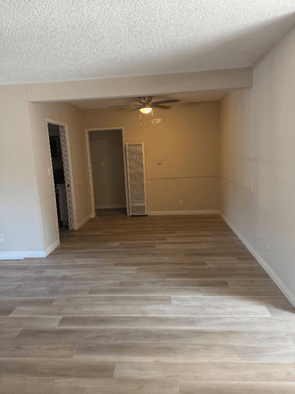 Sherman Oaks Apartment: 4450 Murietta Ave