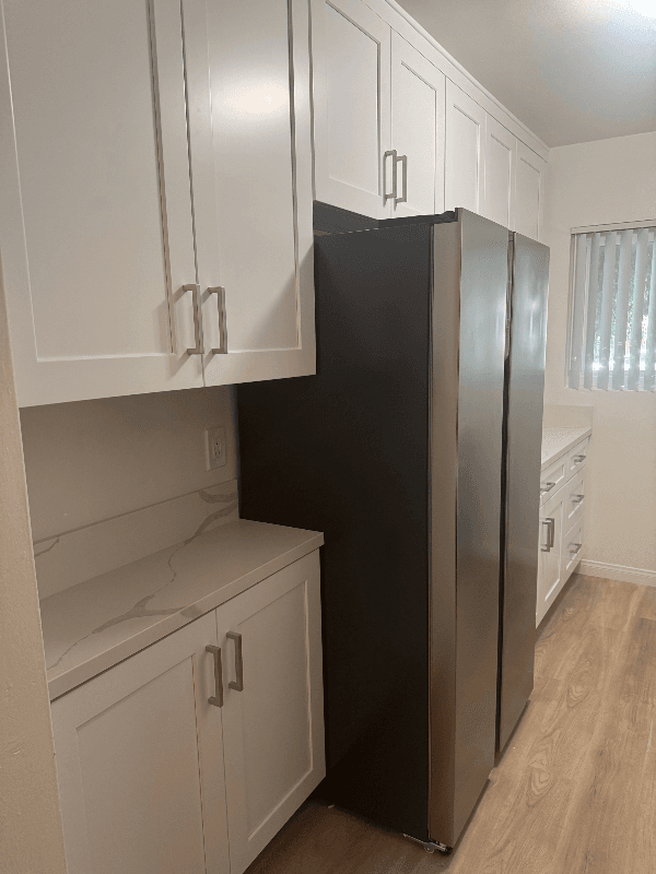 Sherman Oaks Apartment: 4450 Murietta Ave