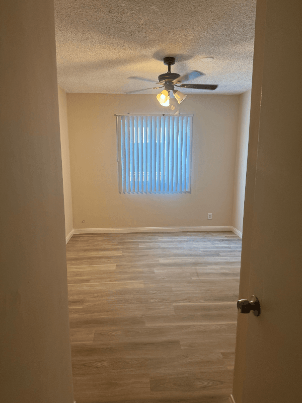 Sherman Oaks Apartment: 4450 Murietta Ave