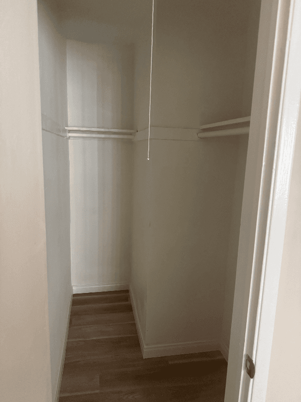 Sherman Oaks Apartment: 4450 Murietta Ave