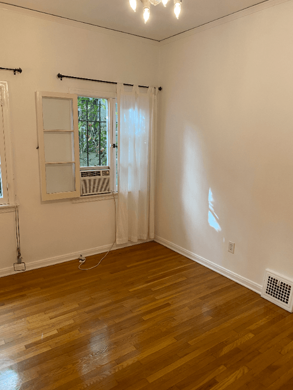 Los Angeles Apartment: 414 N Sycamore Ave