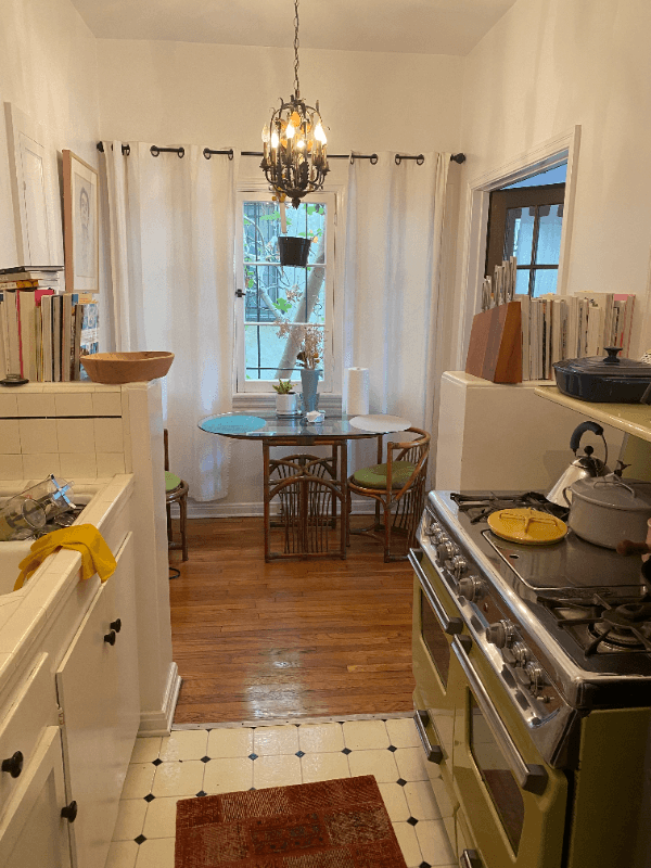 Los Angeles Apartment: 414 N Sycamore Ave
