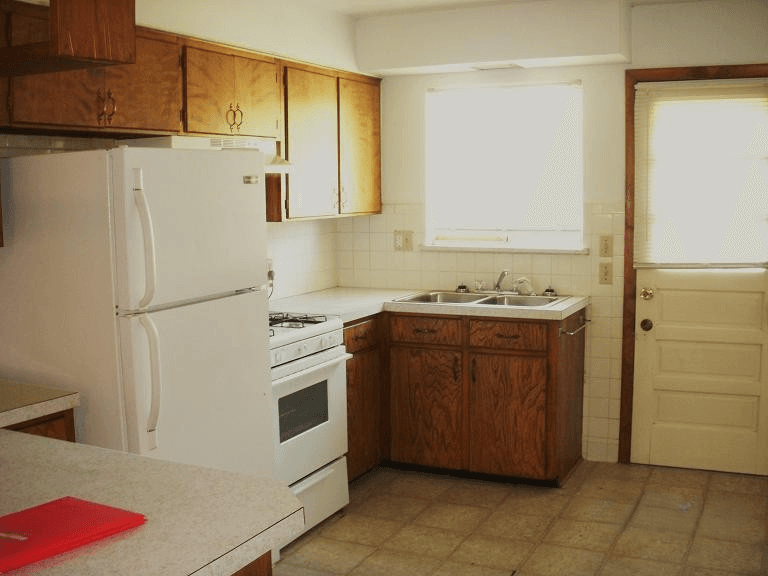 Nelsonville Townhome: 791 Walnut St