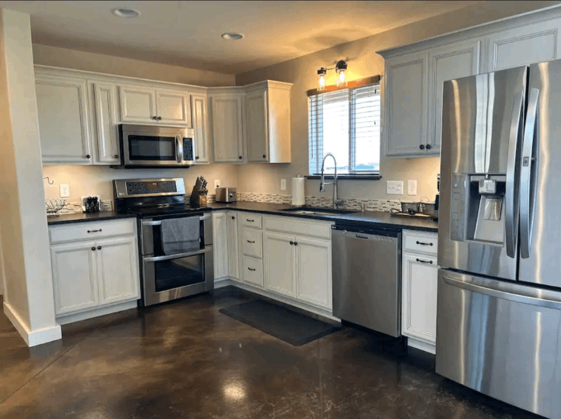 Whitefish House: 1078 KM Ranch Rd