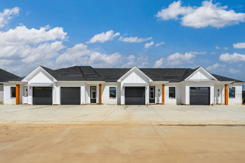 Monroe Townhome: 200 Coco Lane