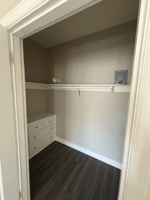 Oakland Apartment: 1900 26th Ave.