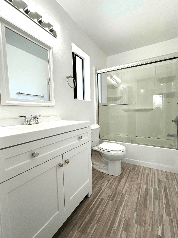 Glendale Apartment: 465 oak st
