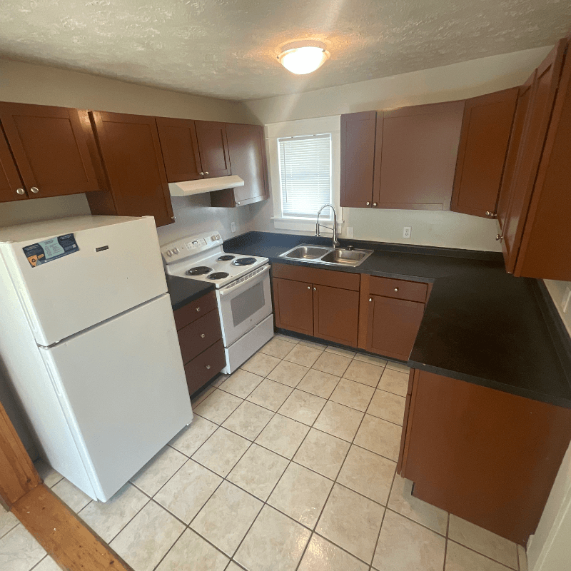 Bloomington House: 416 E Hillside Dr