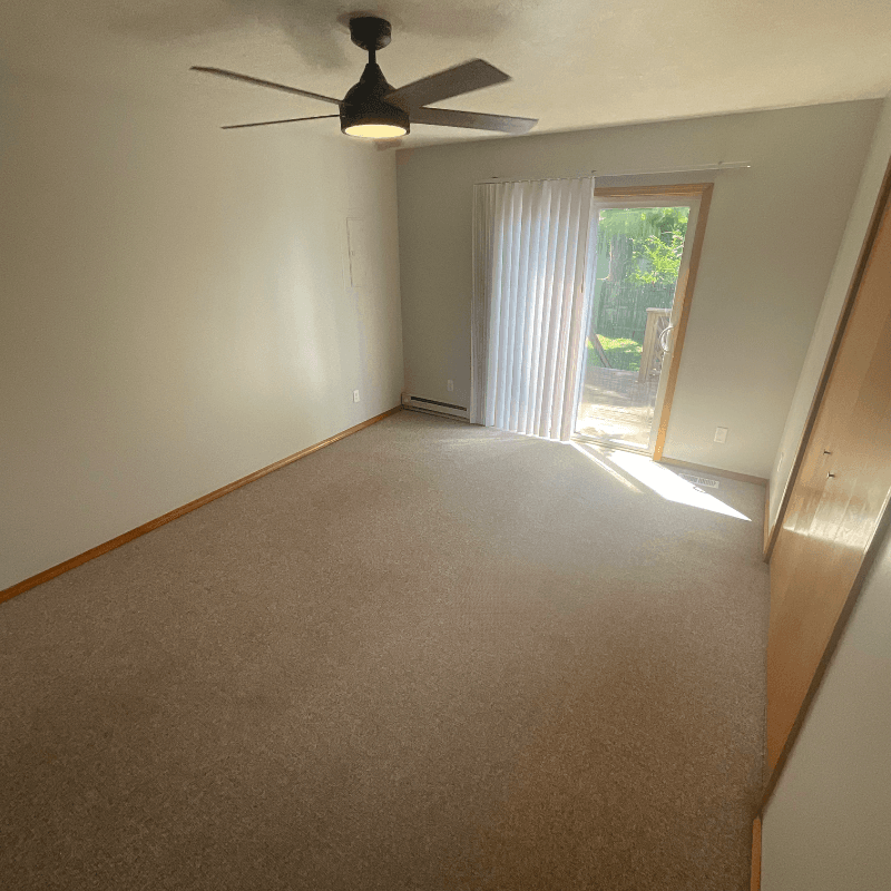 Bloomington House: 416 E Hillside Dr