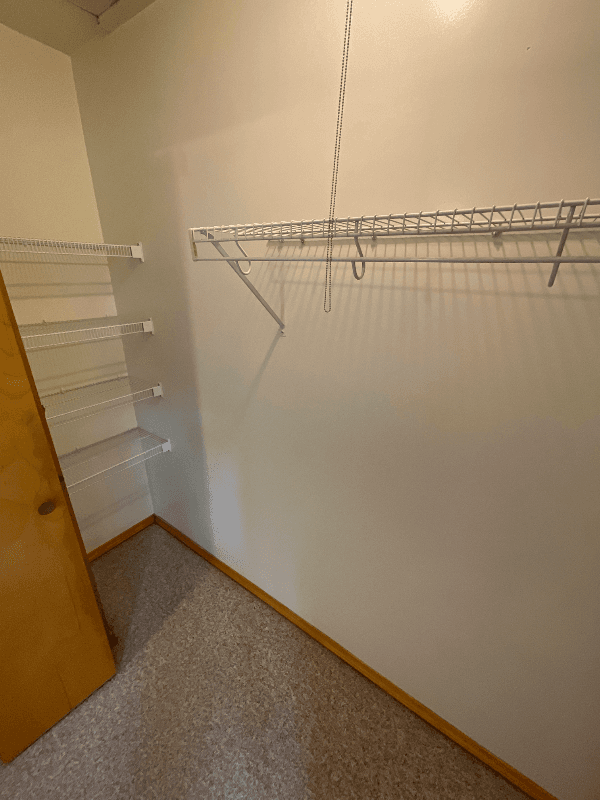Bloomington House: 416 E Hillside Dr