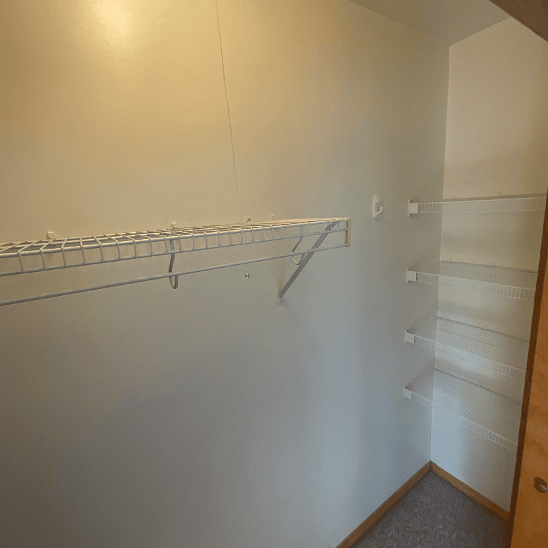 Bloomington House: 416 E Hillside Dr