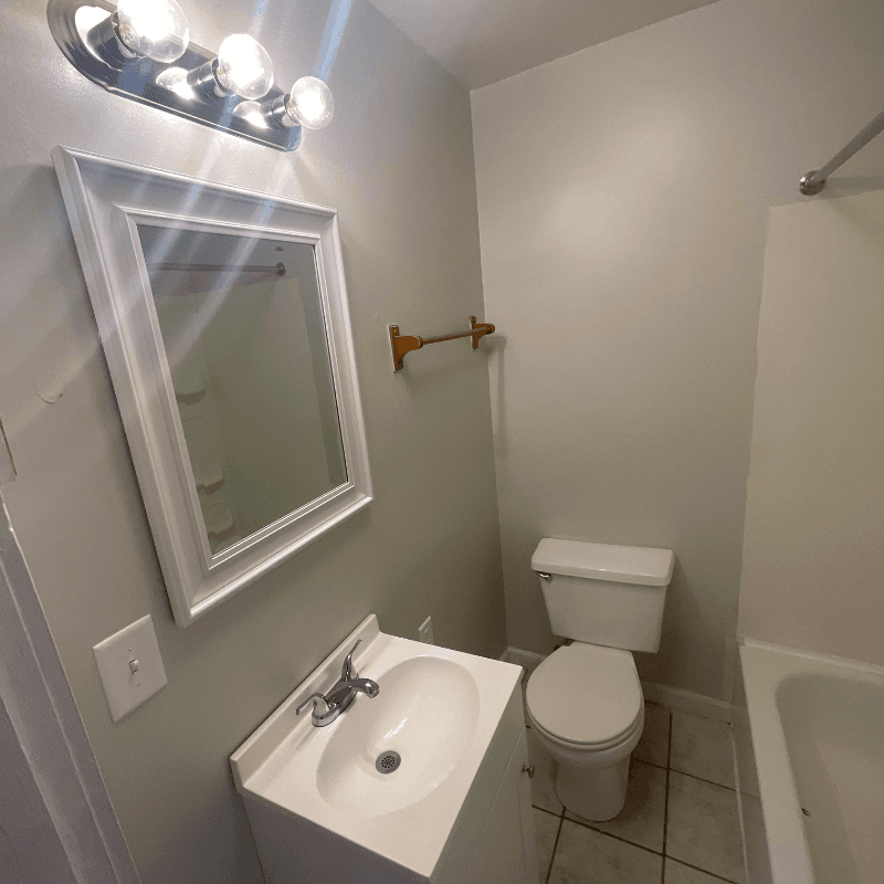 Bloomington House: 416 E Hillside Dr
