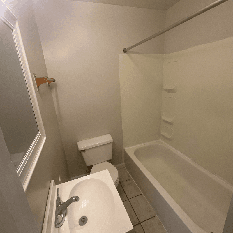 Bloomington House: 416 E Hillside Dr