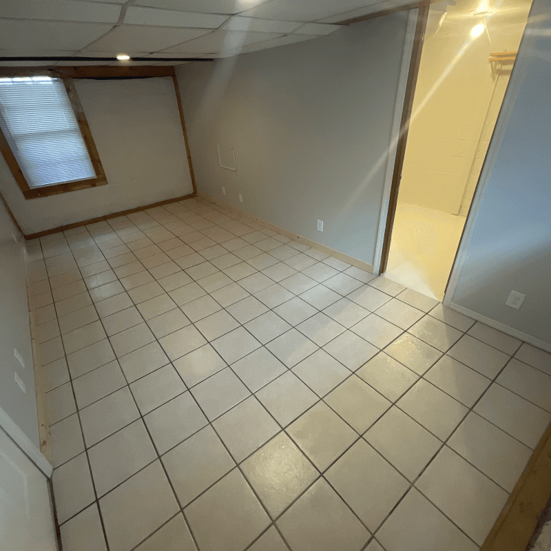 Bloomington House: 416 E Hillside Dr