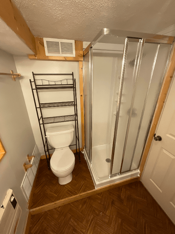 Bloomington House: 416 E Hillside Dr