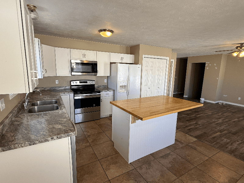 Riverdale House: 4091 S 1100 W