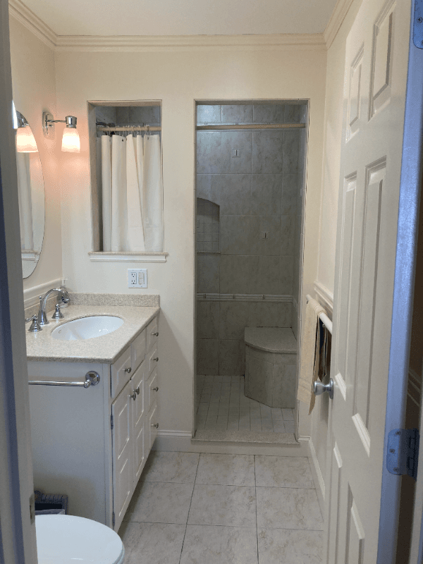 Hampton House: 15 Bragg Avenue
