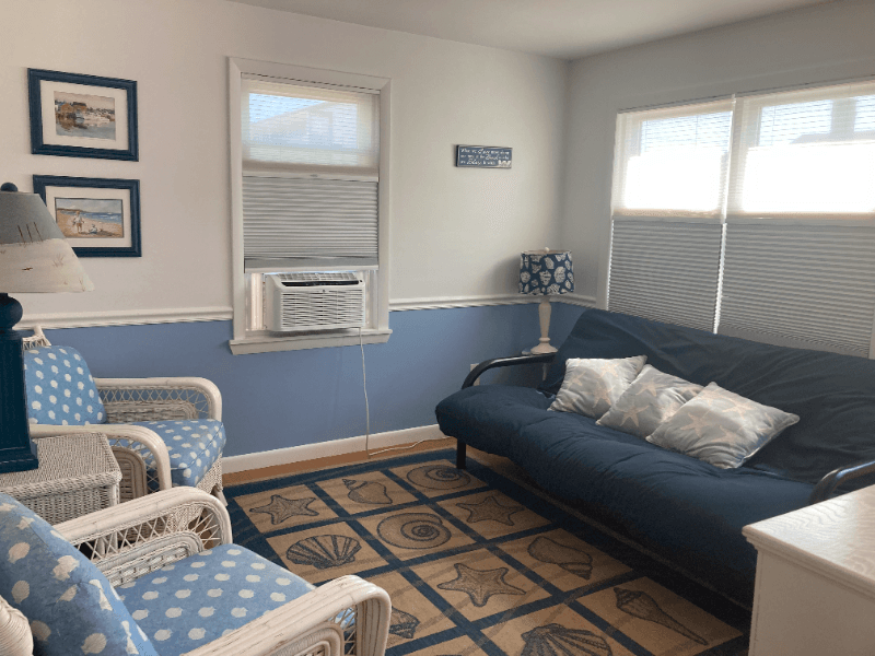Hampton House: 15 Bragg Avenue