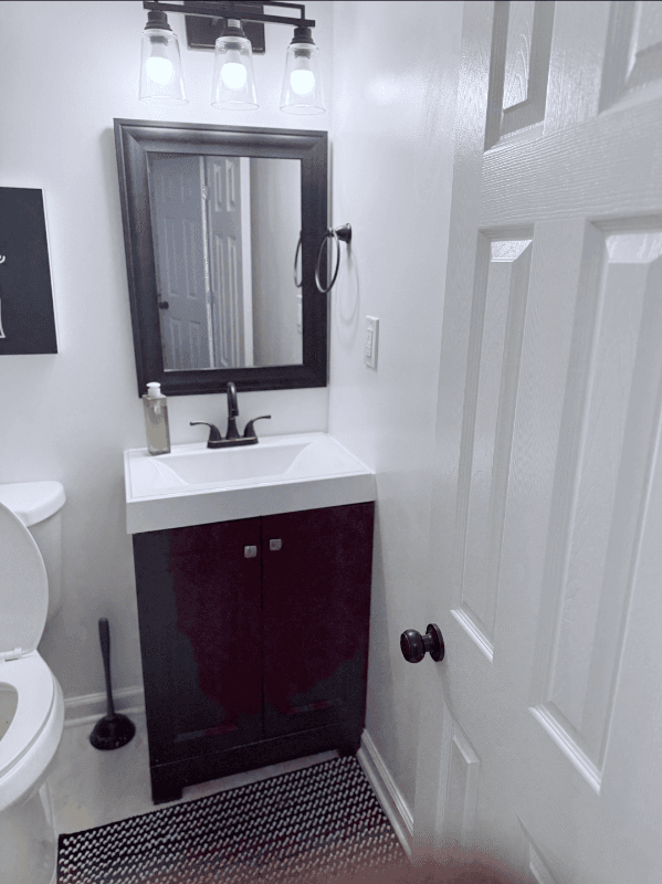 Capitol Heights Single Room: 1205 Iago Avenue