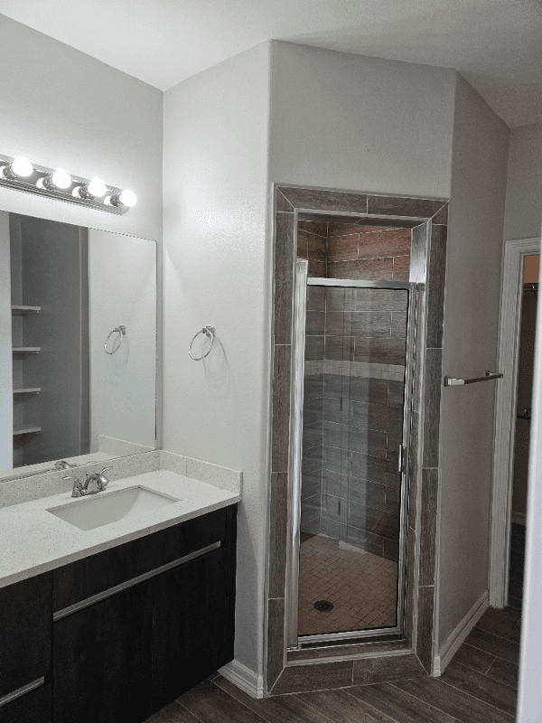 Alton Multiplex: 913 W. La Pointe