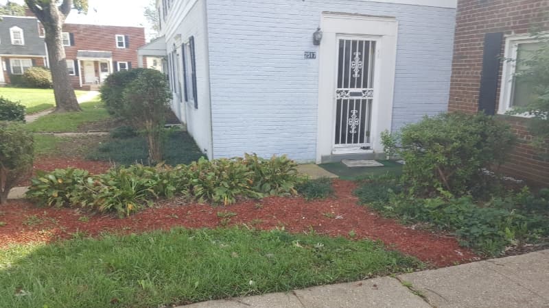 TEMPLE HILLS Condo: 2517 COLEBROOKE DR