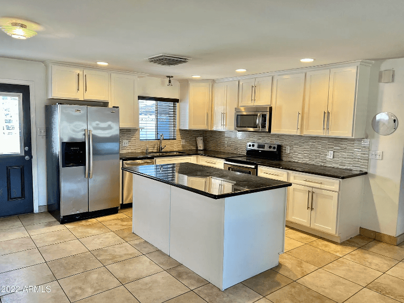 Phoenix Single Room: 4213 N Westview Dr