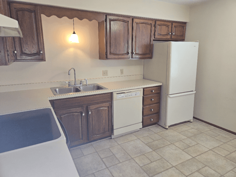 Toledod Condo: 6955 Dorr St.