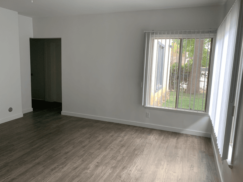Van Nuys Apartment: 14711-14717 Erwin ST