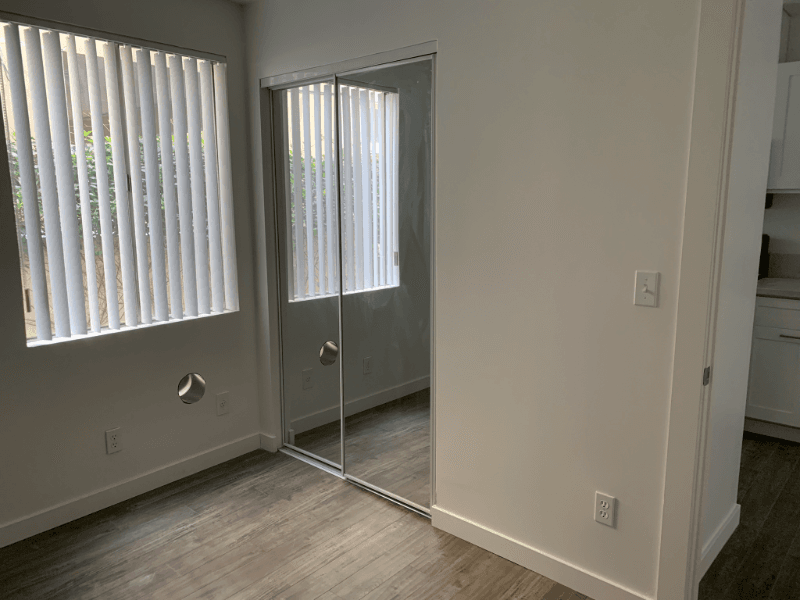 Van Nuys Apartment: 14711-14717 Erwin ST