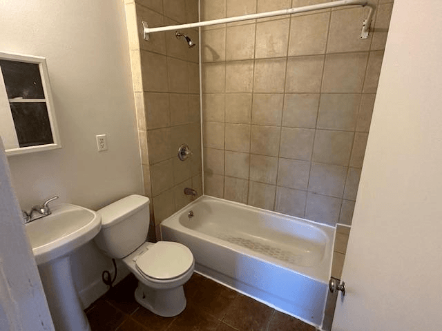 highland park Multiplex: 121 sturtevant
